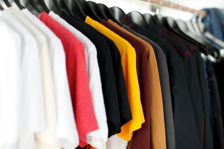 Gym Clothes Cleaning: Removing Odor & Bacteria